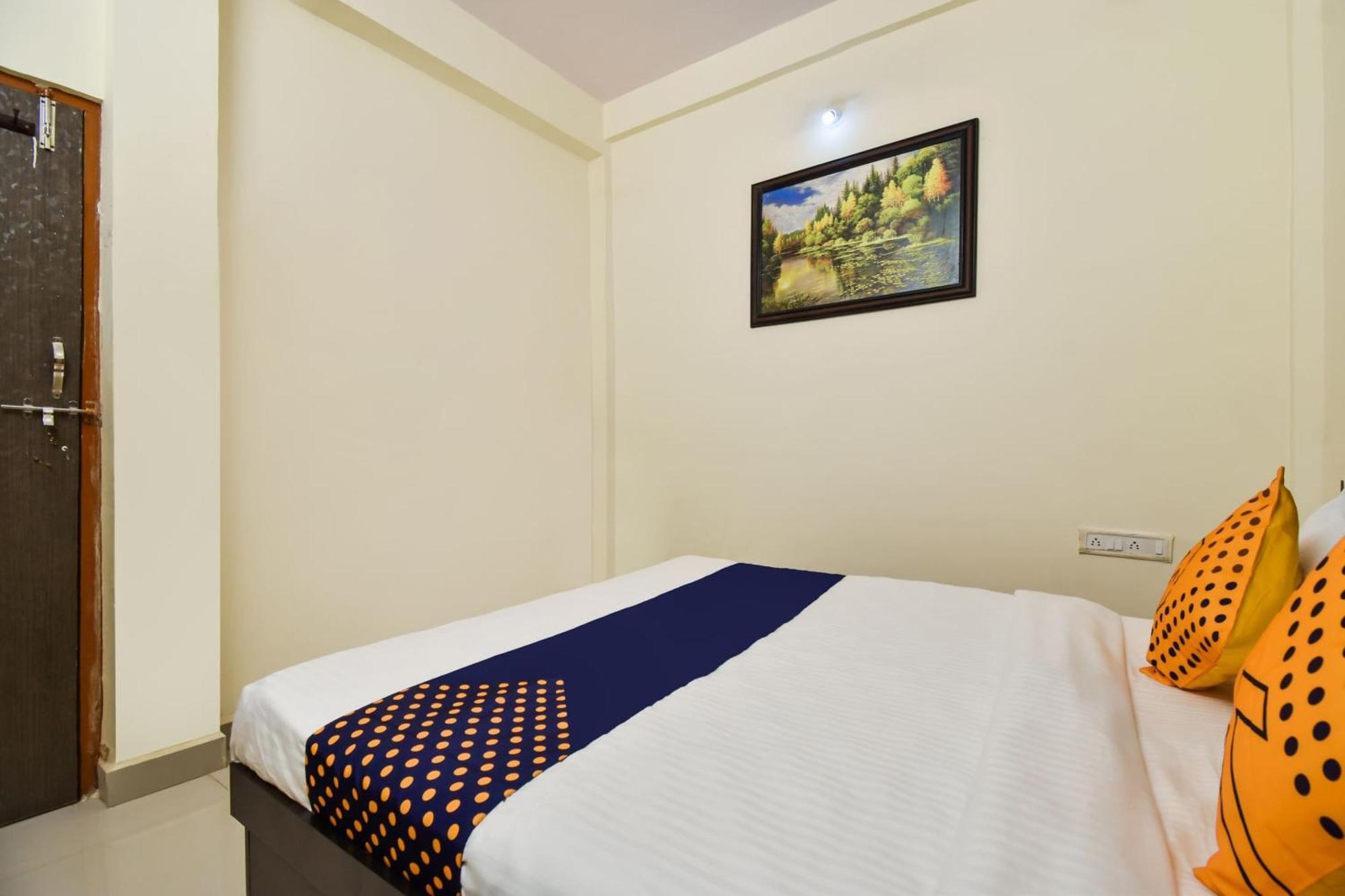 Spot On Carnival Resorts Rāipur Eksteriør billede